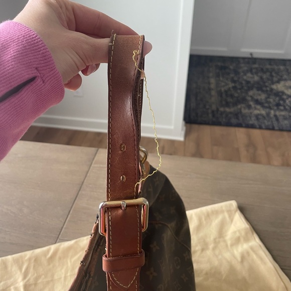 Louis Vuitton discontinued galliera GM authentic. Very loved, needs some TLC. - Picture 5 of 7